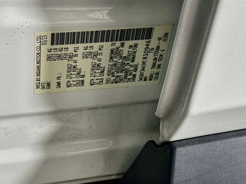 Used 2023 Nissan Rogue S FWD image 12