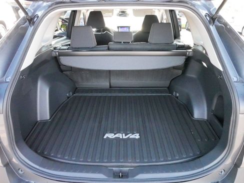 Certified 2025 Toyota RAV4 LE image 18