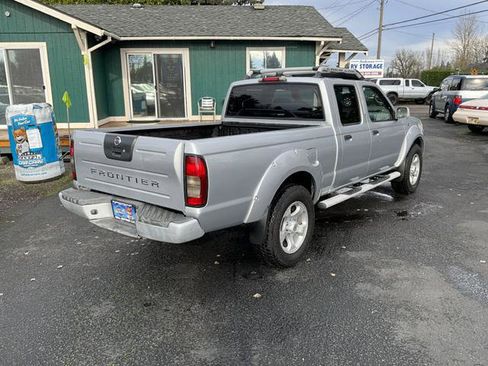 Used 2004 Nissan Frontier LE image 3