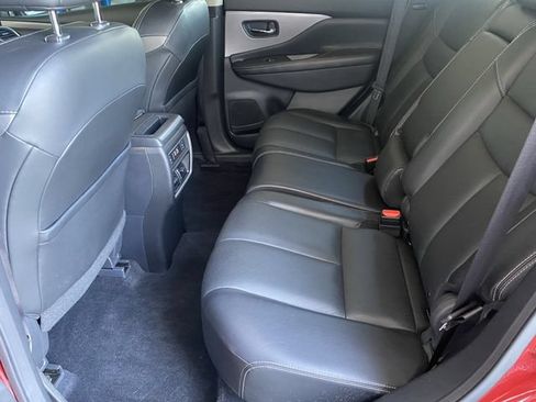 Used 2020 Nissan Murano SL w/ Moonroof Package AWD/4WD image 16