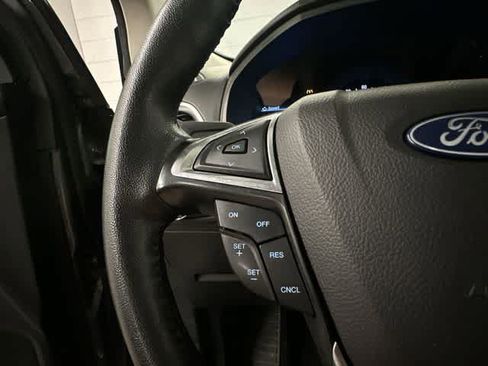 Used 2024 Ford Edge SEL AWD/4WD image 8