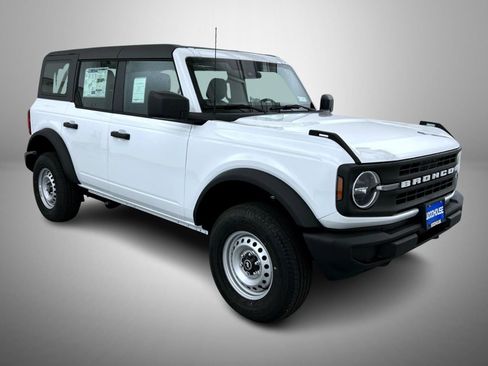 New 2025 Ford Bronco 4-Door image 3