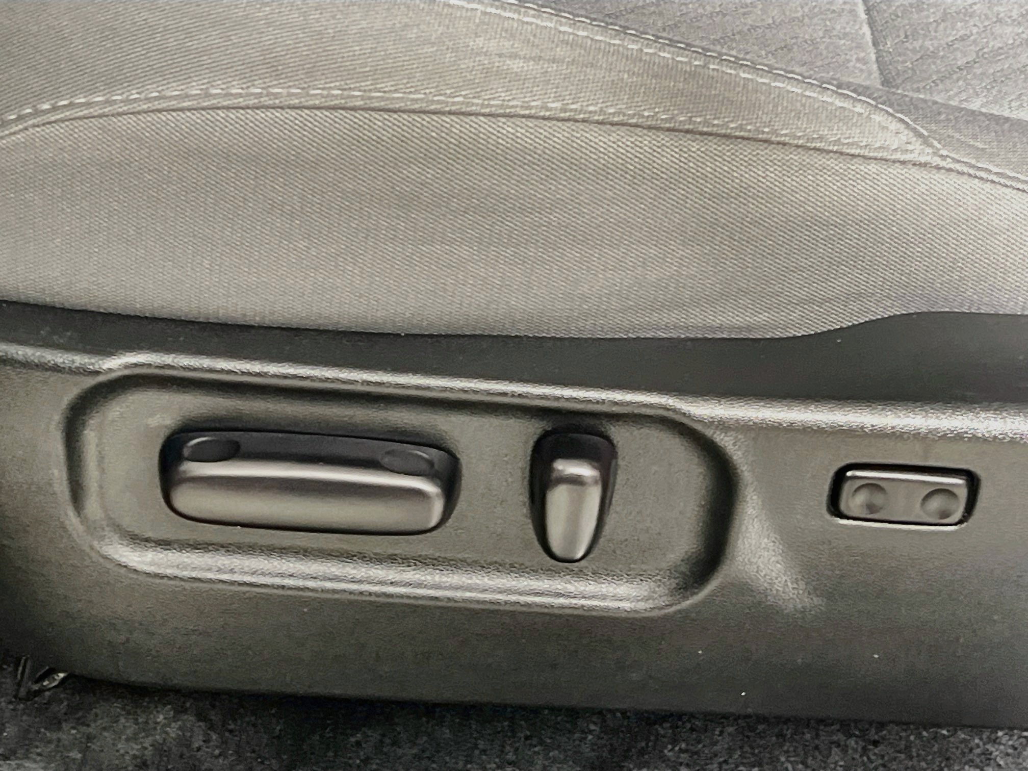 Used 2023 Toyota Tacoma SR5 w/ Technology Package RWD image 16