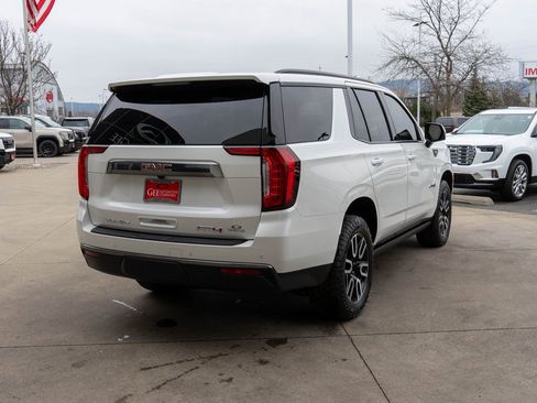 Used 2023 GMC Yukon AT4 w/ AT4 Premium Package image 7