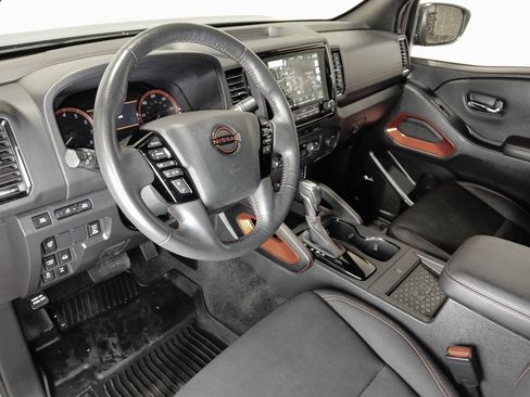 Used 2023 Nissan Frontier PRO-4X w/ Pro Convenience Package image 16