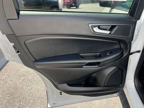 Used 2024 Ford Edge SE AWD/4WD image 19