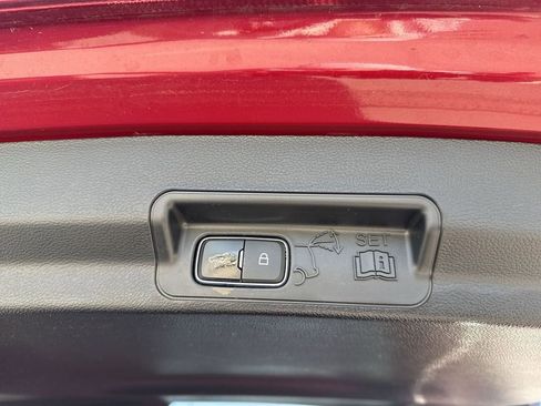 Used 2023 Ford Explorer XLT w/ Equipment Group 202A AWD/4WD image 48