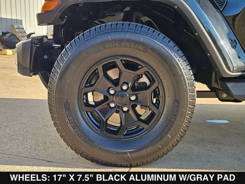 Used 2022 Jeep Gladiator Sport AWD/4WD image 36