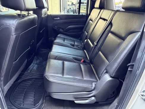 Used 2017 GMC Yukon XL SLT AWD/4WD image 17