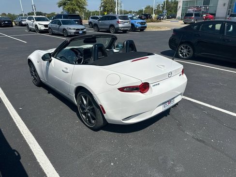 Used 2017 MAZDA MX-5 Miata Grand Touring RWD image 18