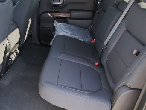 Used 2022 Chevrolet Silverado 1500 RST image 11