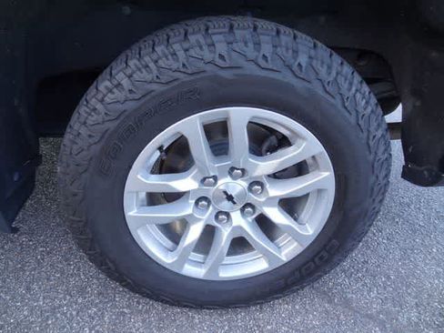Used 2019 Chevrolet Silverado 1500 RST w/ All-Star Edition AWD/4WD image 41