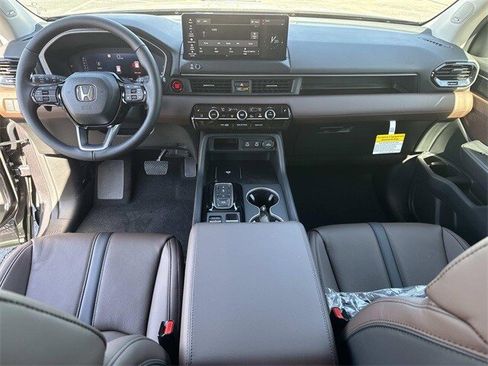 New 2026 Honda Pilot Touring image 18