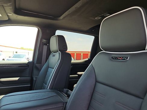 New 2026 GMC Sierra 1500 AT4X AWD/4WD image 11