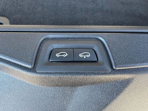 Used 2021 BMW X7 xDrive40i w/ Premium Package image 41