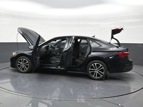 Used 2024 Volkswagen Jetta Sport FWD image 30