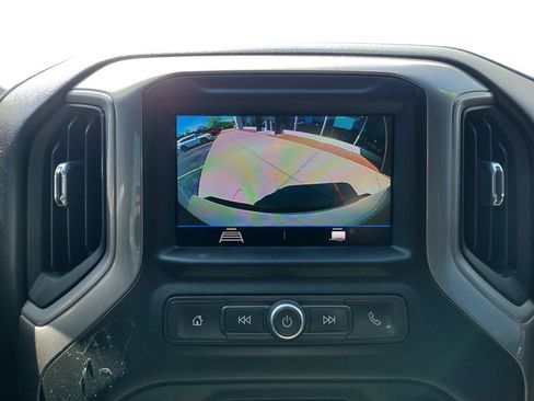 Used 2022 Chevrolet Silverado 2500 Custom w/ Custom Value Package AWD/4WD image 3
