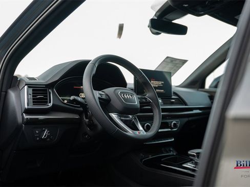 Used 2023 Audi SQ5 Premium Plus w/ Premium Plus Package image 16