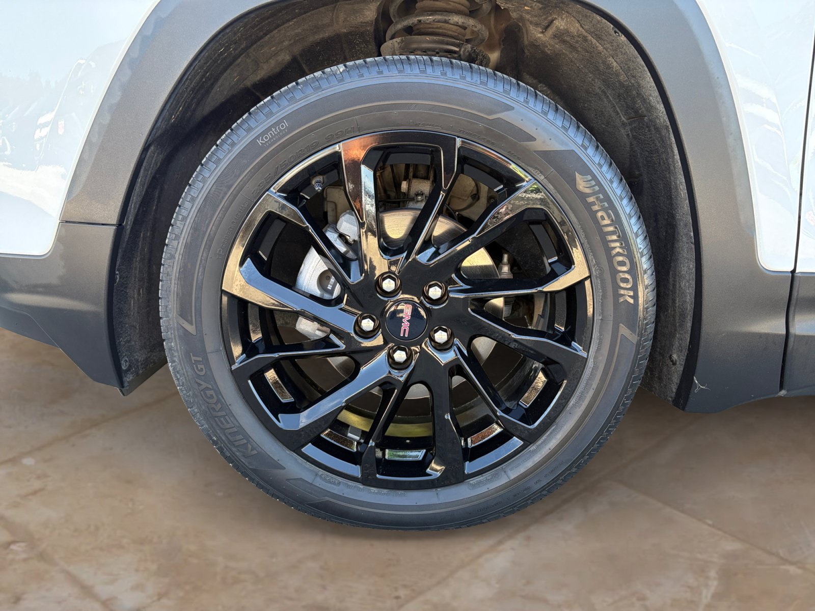 Used 2024 GMC Terrain SLT w/ Tech Package FWD image 27