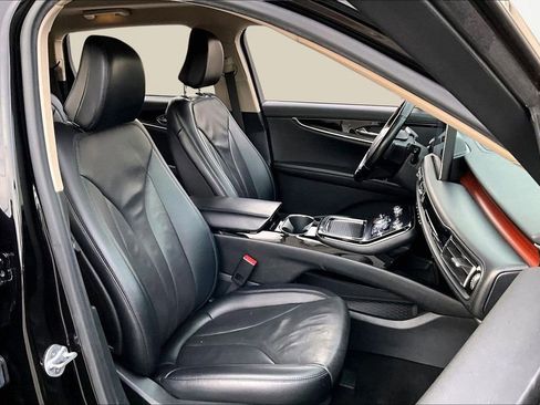 Used 2022 Lincoln Nautilus Reserve image 23