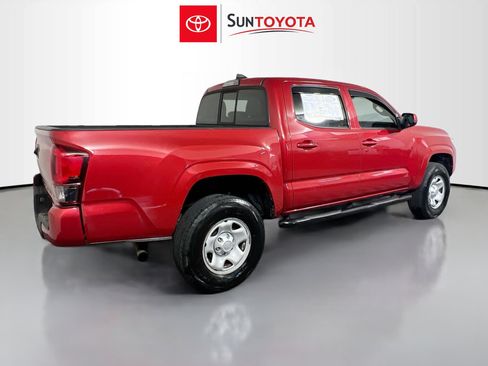 Used 2018 Toyota Tacoma SR image 4