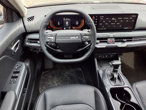 New 2026 Kia K4 EX image 3