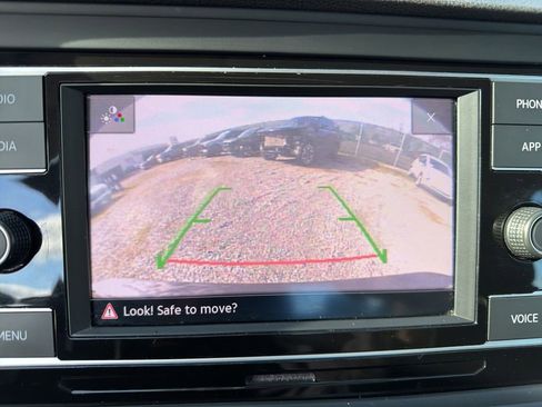 Used 2024 Volkswagen Jetta S image 8