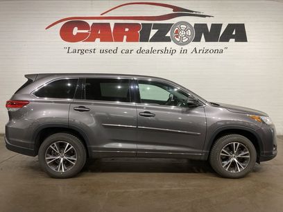 Used 2017 Toyota Highlander LE