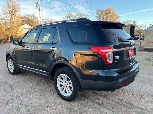 Used 2014 Ford Explorer XLT w/ Equipment Group 201A image 5