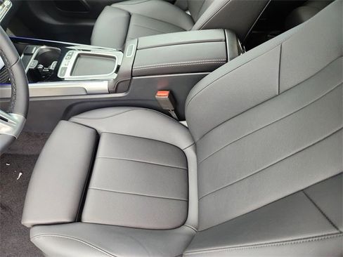 New 2026 Mercedes-Benz GLB 250 4MATIC image 8