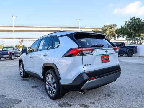 Certified 2025 Toyota RAV4 Limited FWD image 9