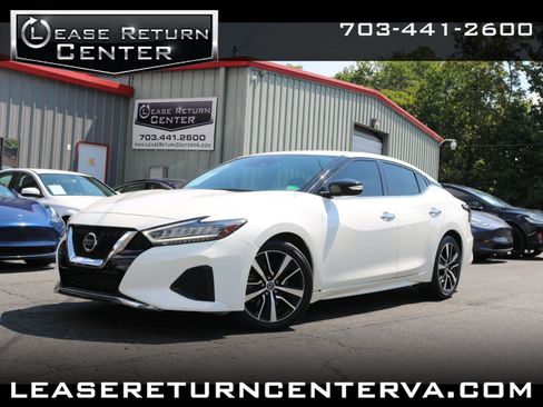 Used 2022 Nissan Maxima SV w/ Floor Mat Group image 1