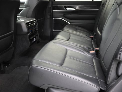 Used 2022 Jeep Wagoneer Series II w/ Premium Group I image 37