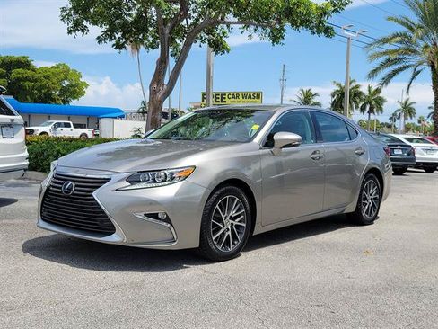 Used 2016 Lexus ES 350 w/ Luxury Package w/Wood Trim FWD image 68