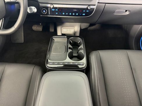 Used 2025 Hyundai Ioniq 5 Limited AWD/4WD image 17