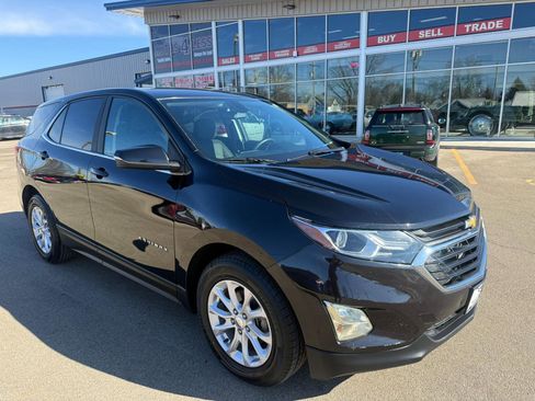 Used 2018 Chevrolet Equinox LT image 3