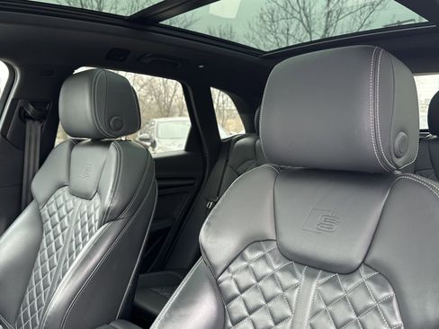 Used 2023 Audi SQ5 Premium Plus w/ Premium Plus Package image 18