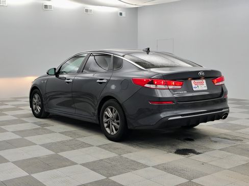 Used 2020 Kia Optima LX image 8