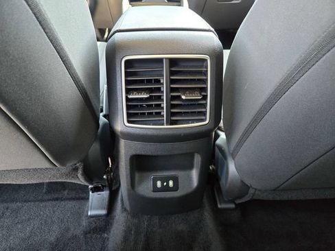 Used 2026 Kia Sportage LX FWD image 13