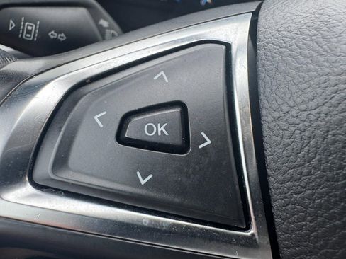 Used 2022 Ford Edge SEL w/ Convenience Package AWD/4WD image 16
