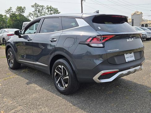 Used 2023 Kia Sportage LX AWD/4WD image 4