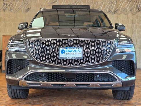 Used 2025 Genesis GV80 3.5T Prestige AWD/4WD image 3