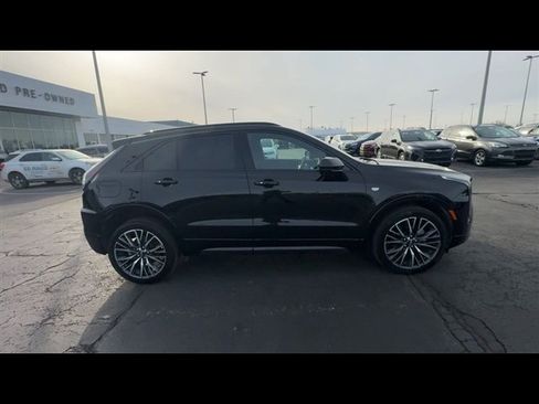 Used 2025 Cadillac XT4 Sport image 9