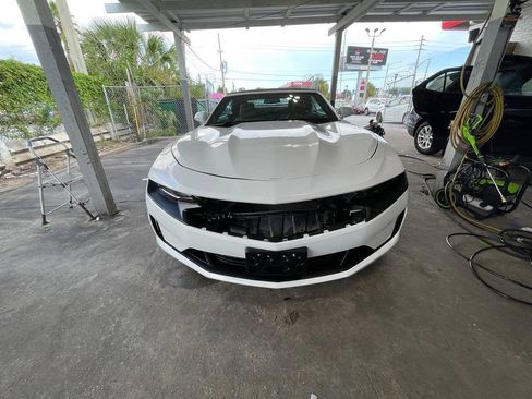 Used 2020 Chevrolet Camaro LT RWD image 1