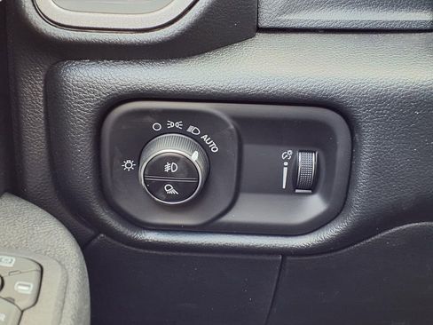 New 2026 RAM 2500 Tradesman AWD/4WD image 16