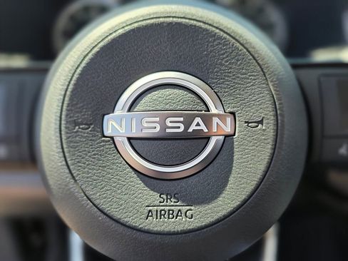 Used 2023 Nissan Pathfinder SL FWD image 24