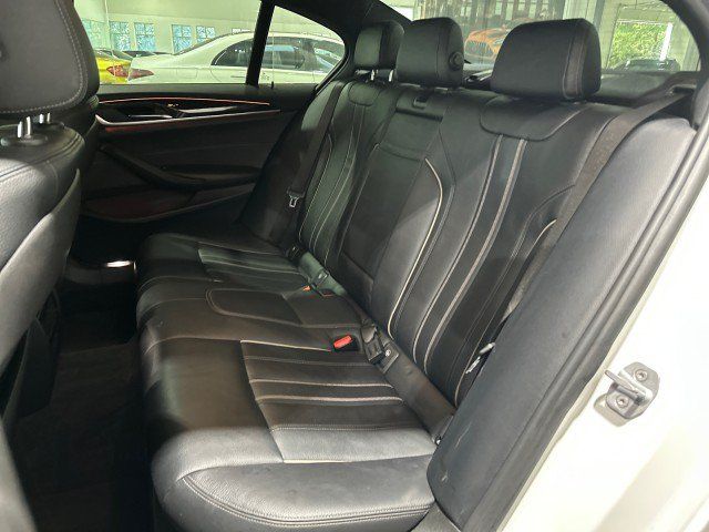 Used 2018 BMW 540i RWD image 48