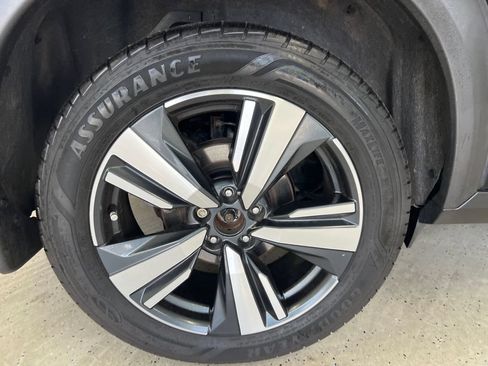 Used 2021 Nissan Rogue SL AWD/4WD image 10