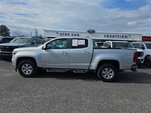 Used 2018 Chevrolet Colorado W/T w/ WT Convenience Package image 8