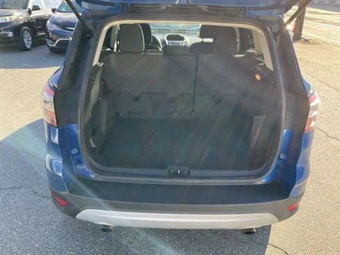 Used 2017 Ford Escape SE w/ SE Cold Weather Package AWD/4WD image 11